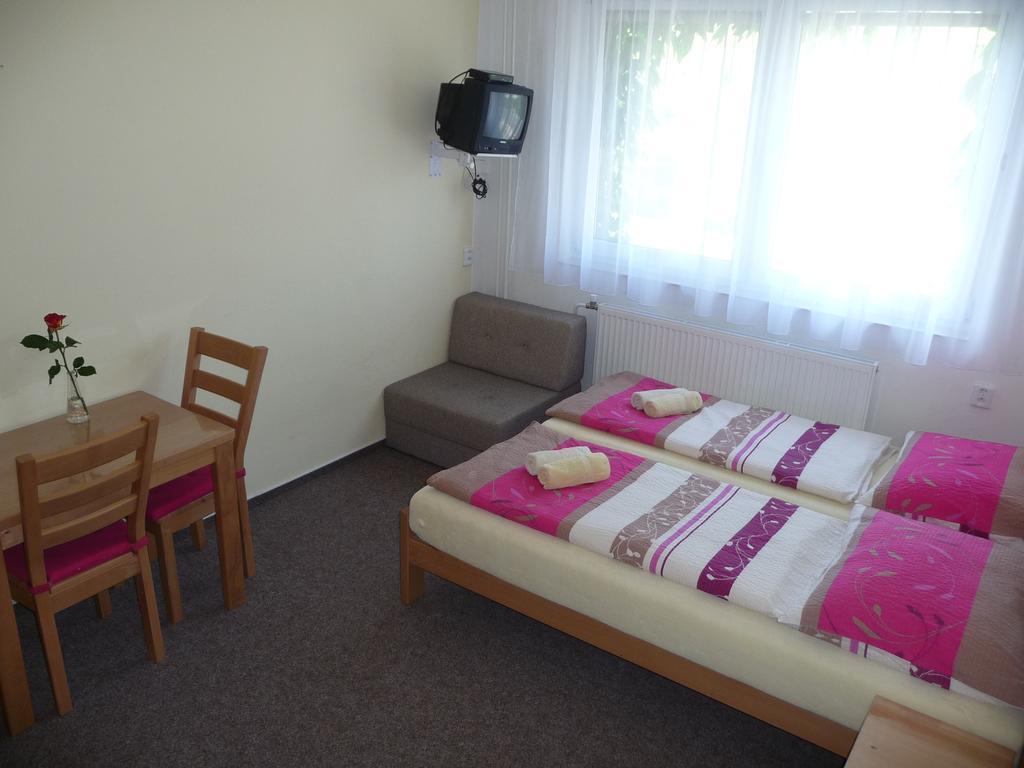 Pension Crhan Mikulov Cameră foto